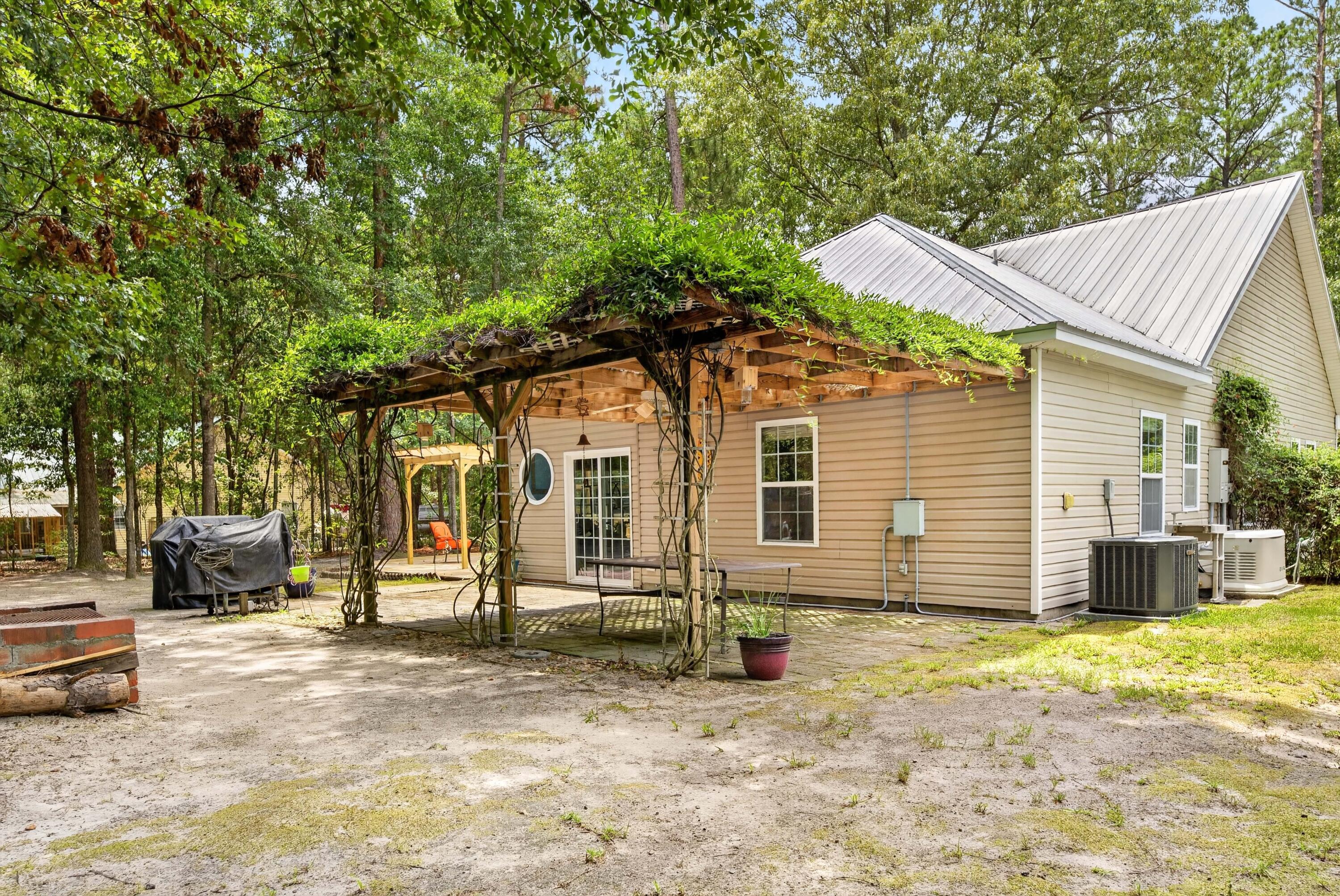 1772 Kenwood Road Manning, SC 29102 - Photo 35 of 38