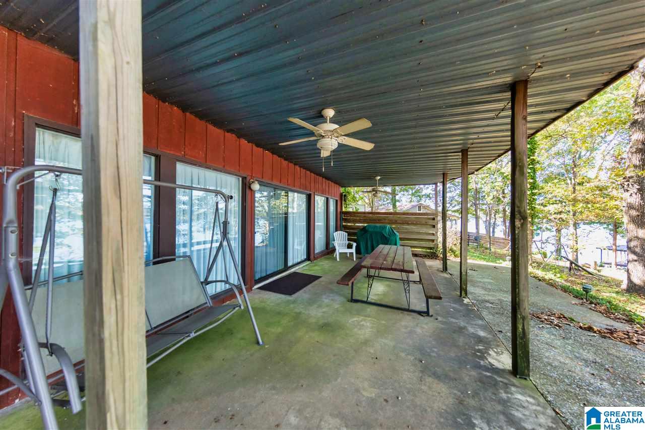 647 Ridgeway Circle Talladega, AL 35160 - Photo 6 of 48