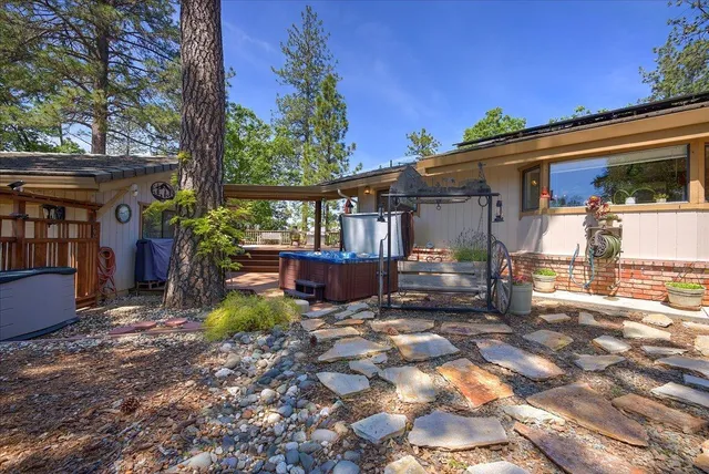 $962,500 | 19856 Ocelot Drive, Grass Valley, CA 95949