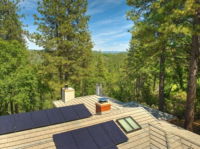 $962,500 | 19856 Ocelot Drive, Grass Valley, CA 95949