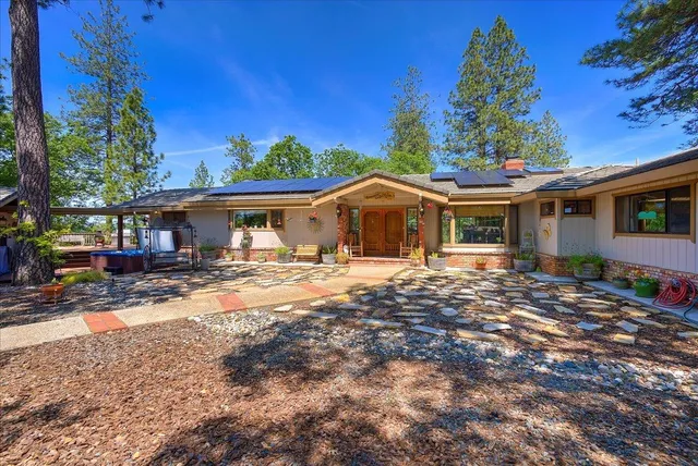 $962,500 | 19856 Ocelot Drive, Grass Valley, CA 95949