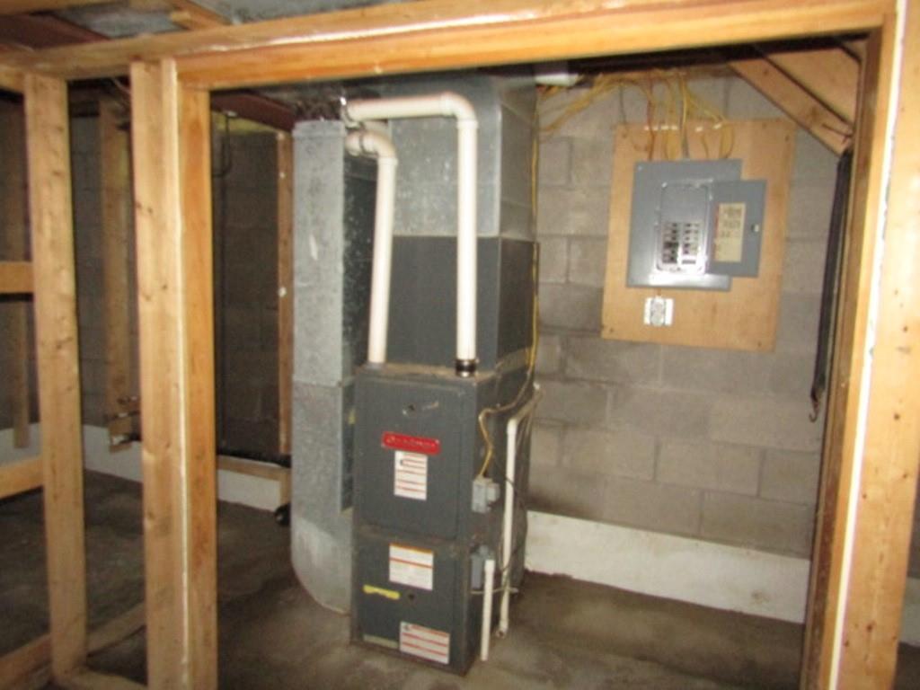 255 Duncan Avenue Washington, PA 15301 - Photo 29 of 39 a bathroom with a shower