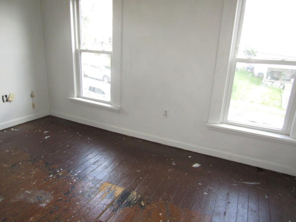 255 Duncan Avenue Washington, PA 15301 - Photo 34 of 39 an empty room with wooden floor and windows