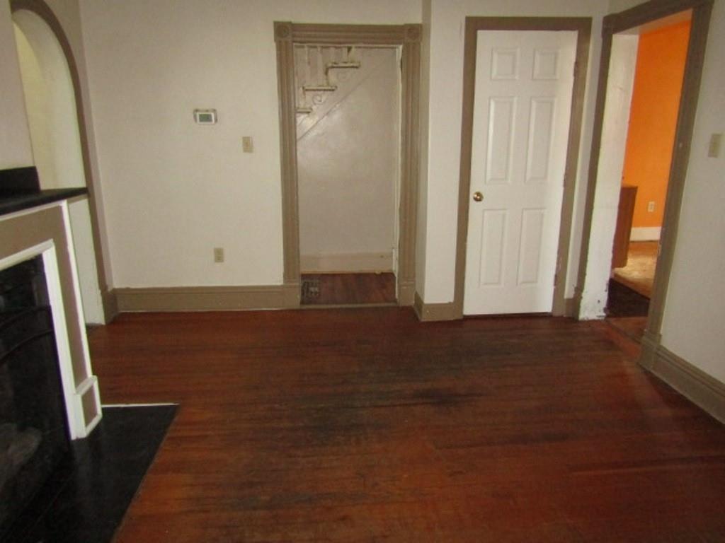 255 Duncan Avenue Washington, PA 15301 - Photo 8 of 39 an empty room with windows