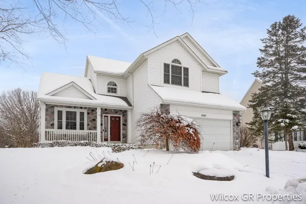 $492,500 | 1041 Dogwood Meadows Drive Southeast, Ada, MI 49301