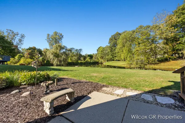 $492,500 | 1041 Dogwood Meadows Drive Southeast, Ada, MI 49301