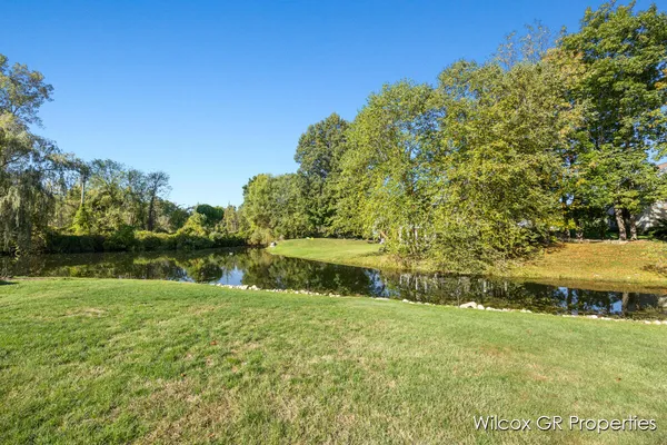 $492,500 | 1041 Dogwood Meadows Drive Southeast, Ada, MI 49301