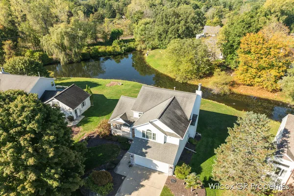 $492,500 | 1041 Dogwood Meadows Drive Southeast, Ada, MI 49301