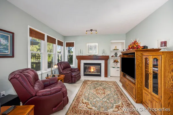 $492,500 | 1041 Dogwood Meadows Drive Southeast, Ada, MI 49301