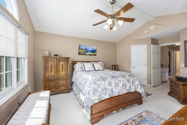 $492,500 | 1041 Dogwood Meadows Drive Southeast, Ada, MI 49301