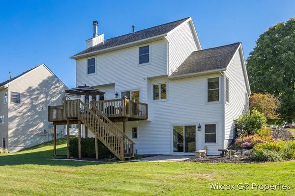 $492,500 | 1041 Dogwood Meadows Drive Southeast, Ada, MI 49301
