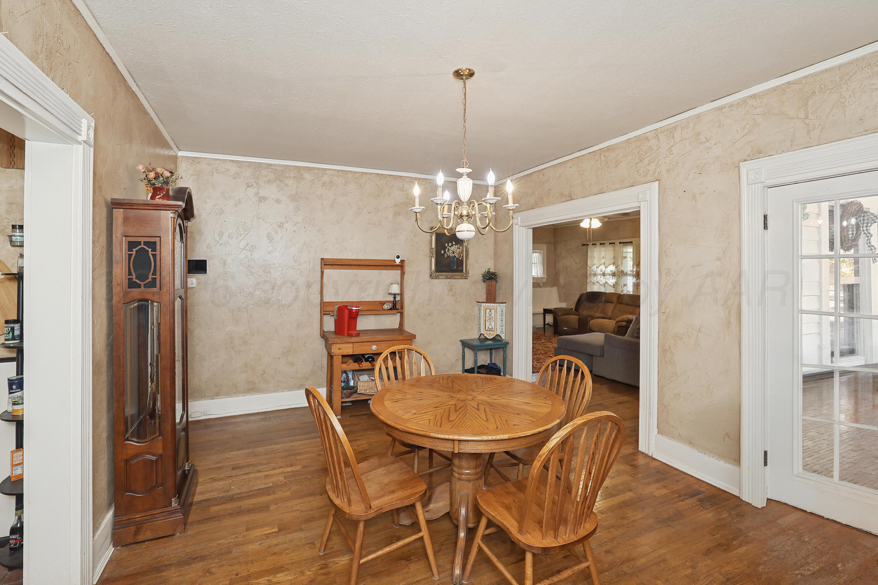 2103 South Polk Street Amarillo, TX 79109 - Photo 10 of 30 11-Dining Area