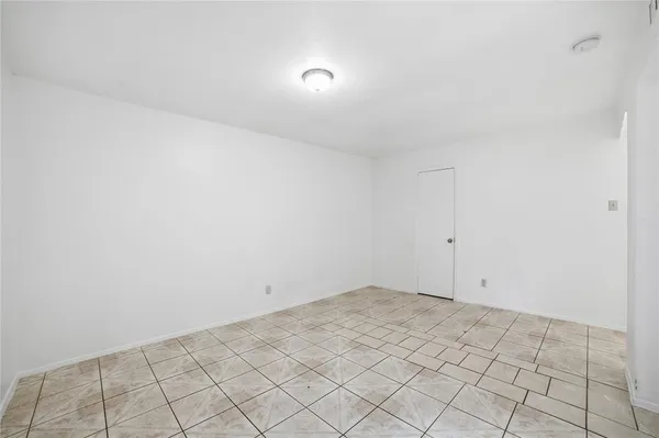 $2,000 | 334 Valley Park Drive, Garland, TX 75043