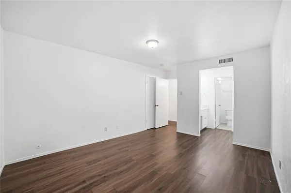 $2,000 | 334 Valley Park Drive, Garland, TX 75043