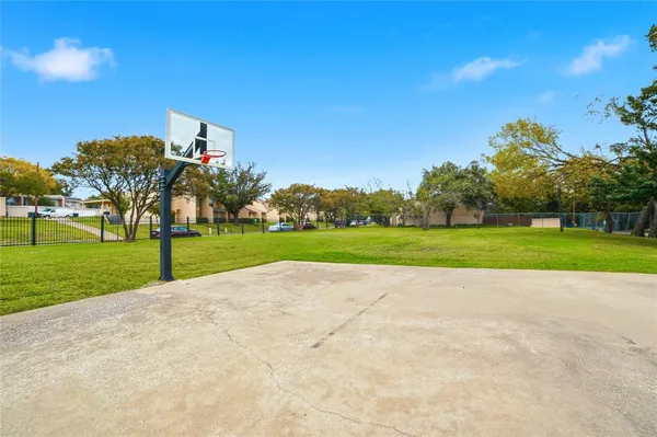 $2,000 | 334 Valley Park Drive, Garland, TX 75043