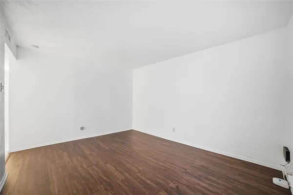 $2,000 | 334 Valley Park Drive, Garland, TX 75043