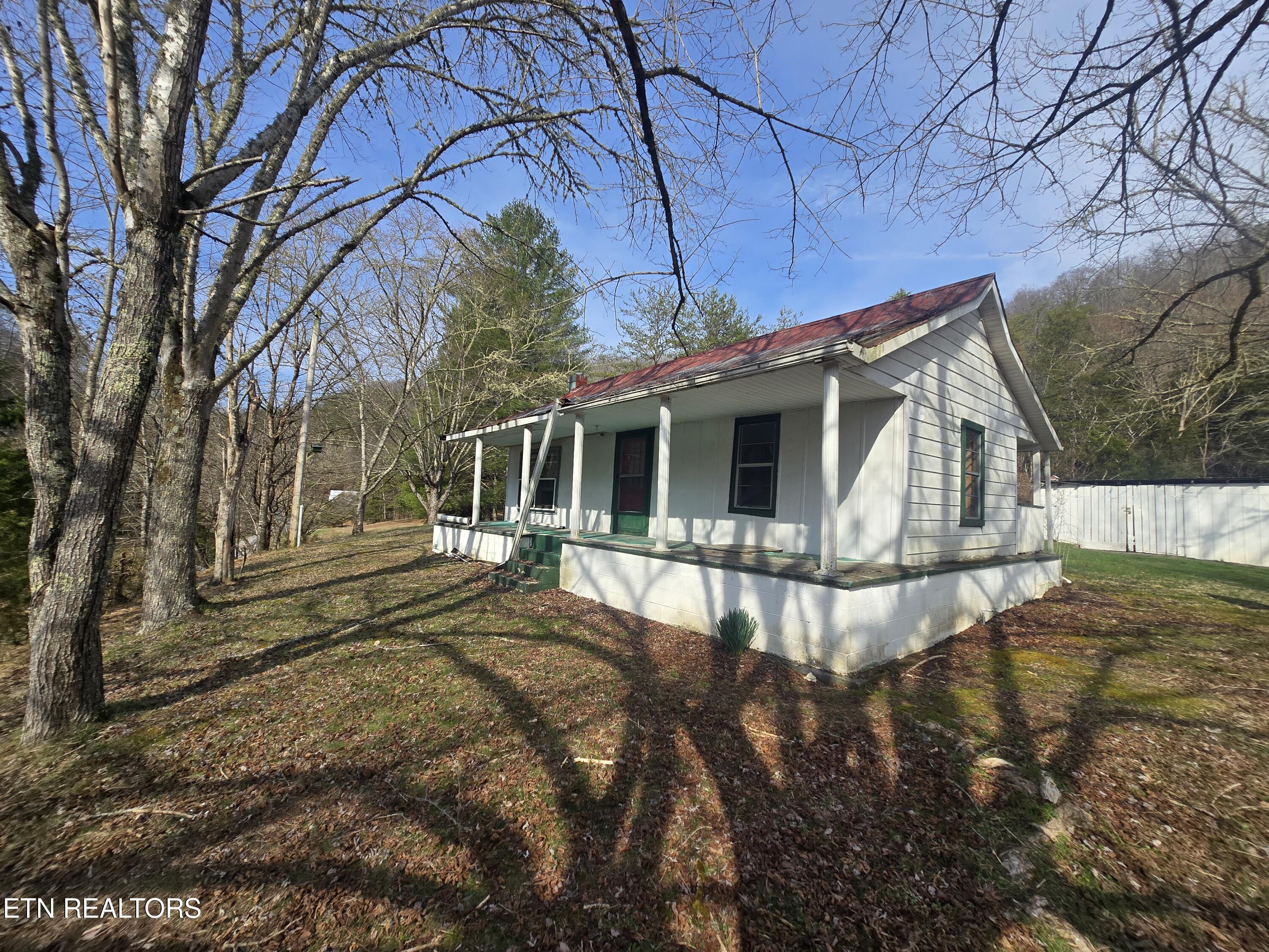 406 Wallen Road Kyles Ford, TN 37765 - Photo 14 of 34 20260305_101532