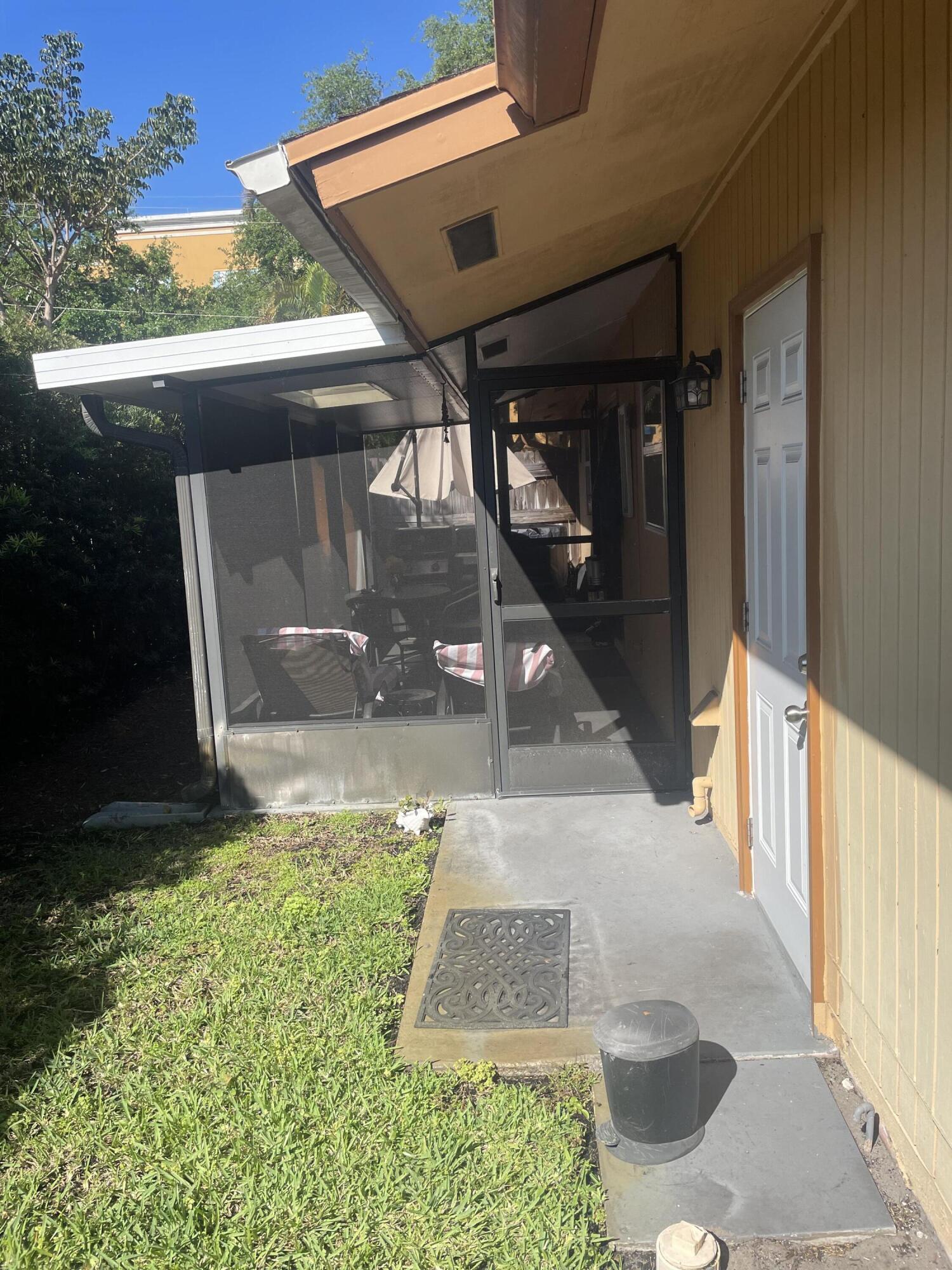 14845 Whatley Road Delray Beach, FL 33445 - Photo 16 of 24 Enclosed Porch