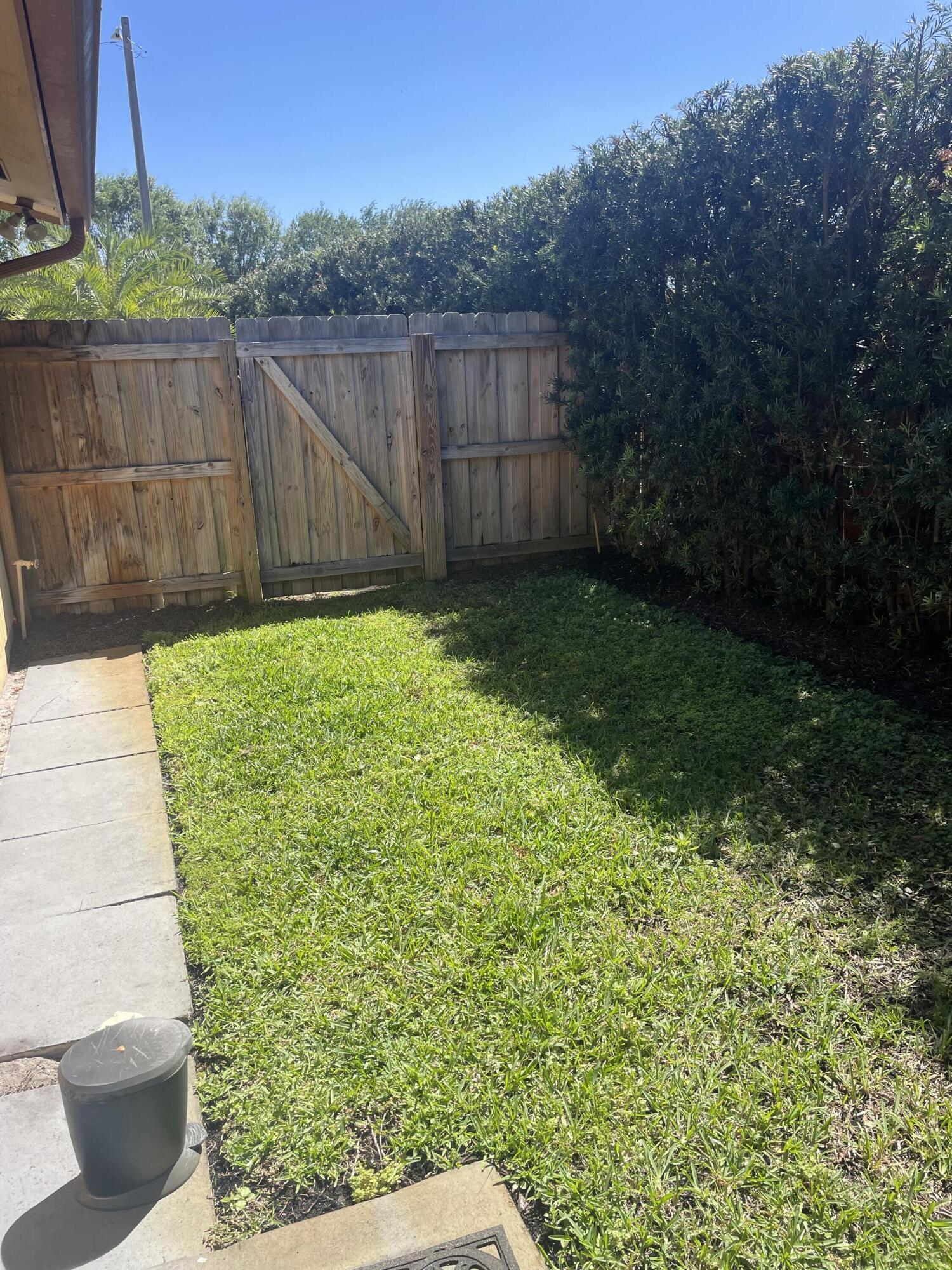14845 Whatley Road Delray Beach, FL 33445 - Photo 19 of 24 Private Yard