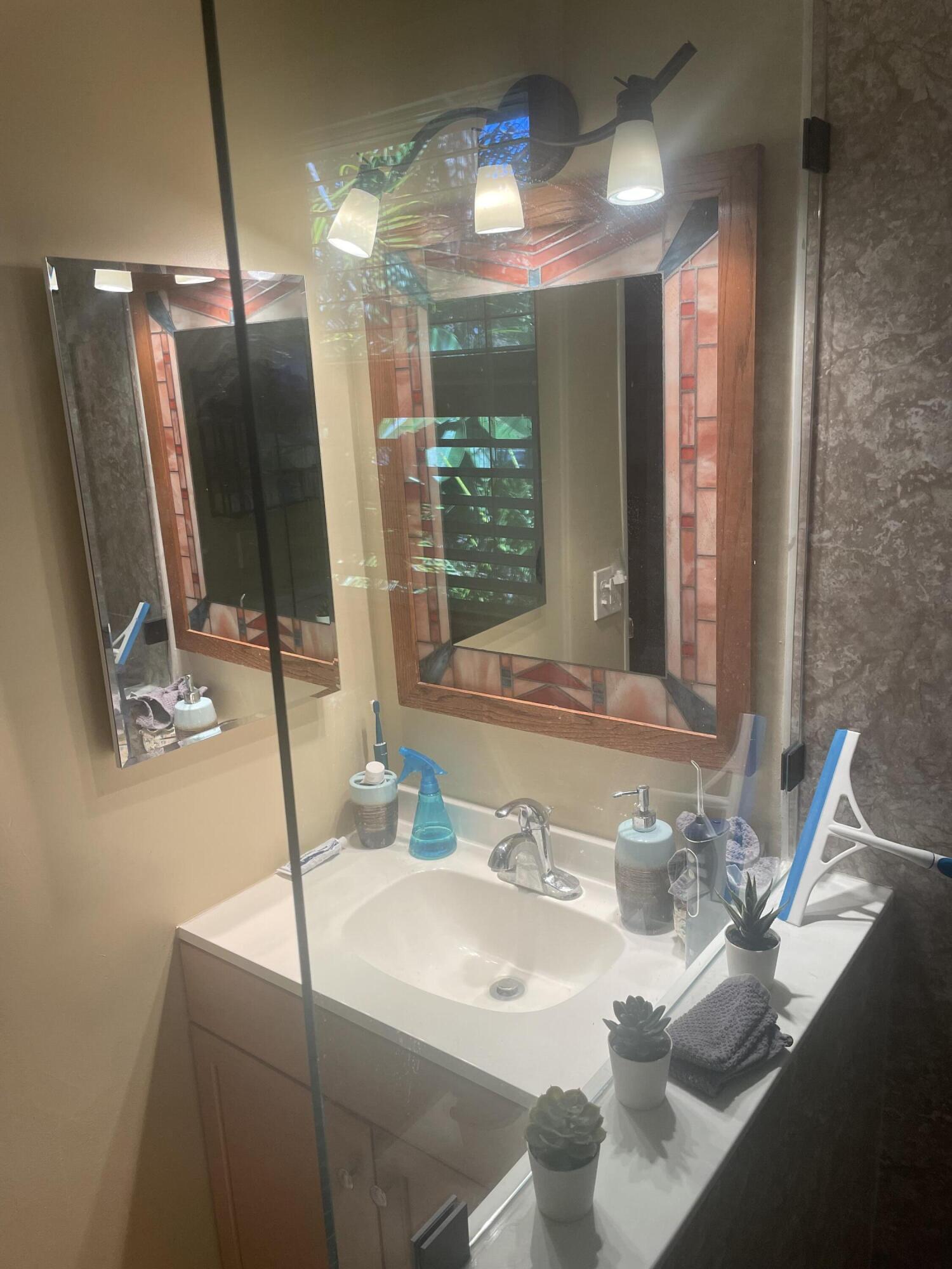 14845 Whatley Road Delray Beach, FL 33445 - Photo 8 of 24 Master Bath