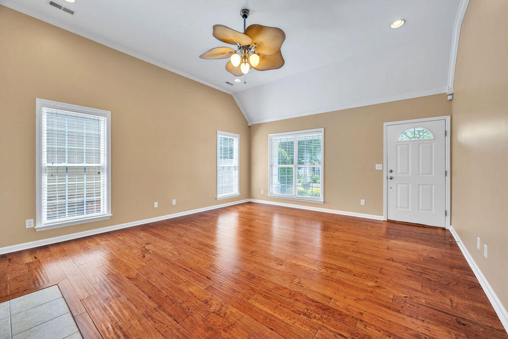 610 Callaway Court Chattanooga, TN 37421 - Photo 6 of 46 610Callaway-10