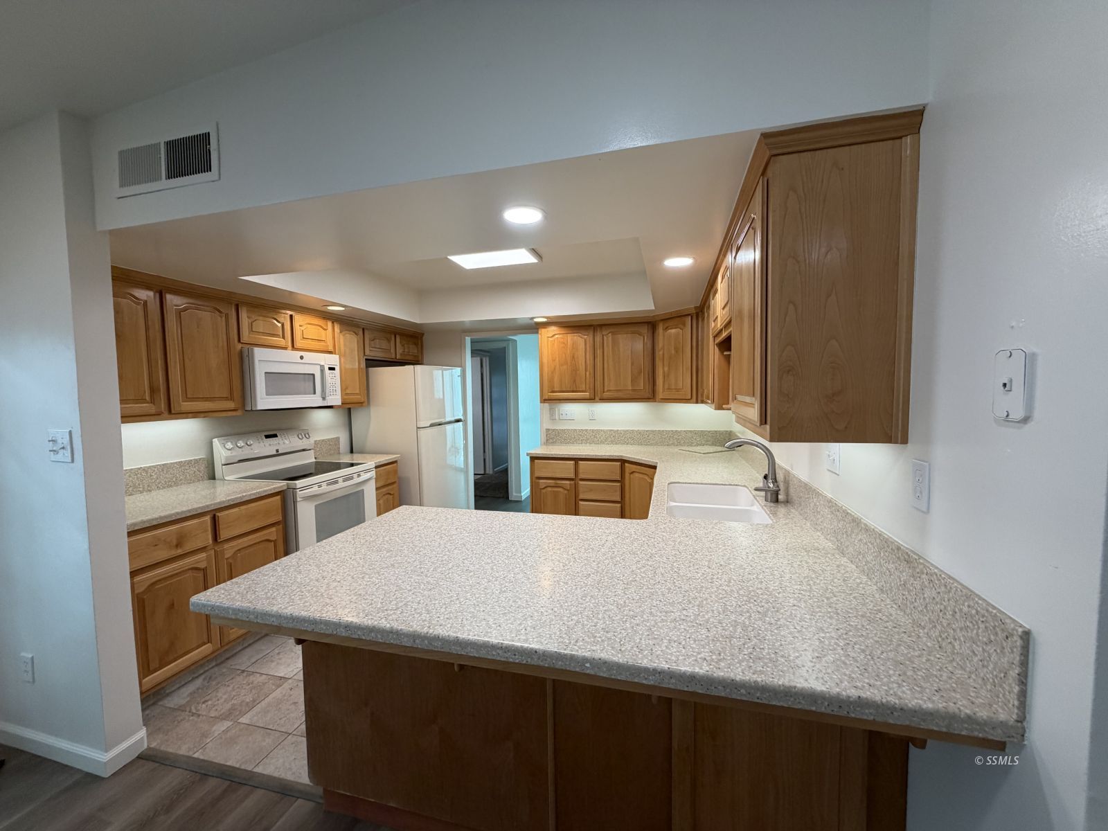 246 Drummond Avenue, Unit A Ridgecrest, CA 93555 - Photo 6 of 27