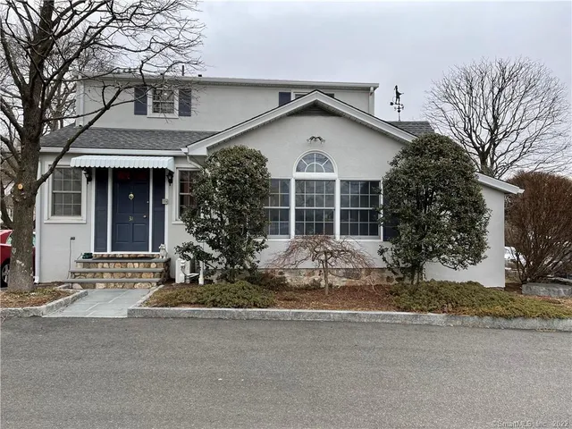 $2,950 | 31 Ledge Avenue, Unit 2, New Canaan, CT 06840