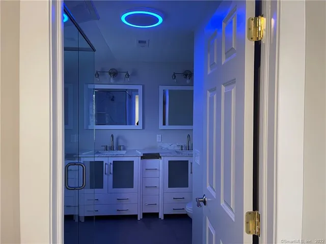 $2,950 | 31 Ledge Avenue, Unit 2, New Canaan, CT 06840