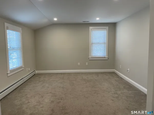 $2,950 | 31 Ledge Avenue, Unit 2, New Canaan, CT 06840