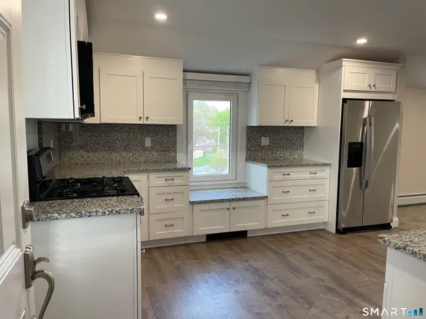 $2,950 | 31 Ledge Avenue, Unit 2, New Canaan, CT 06840