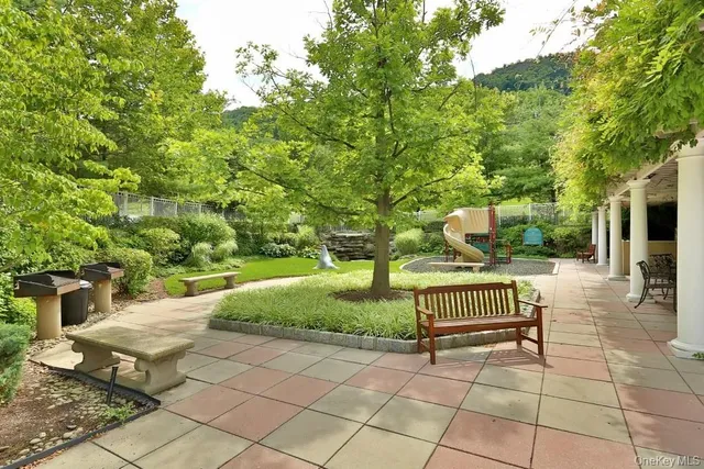 a view of garden with patio