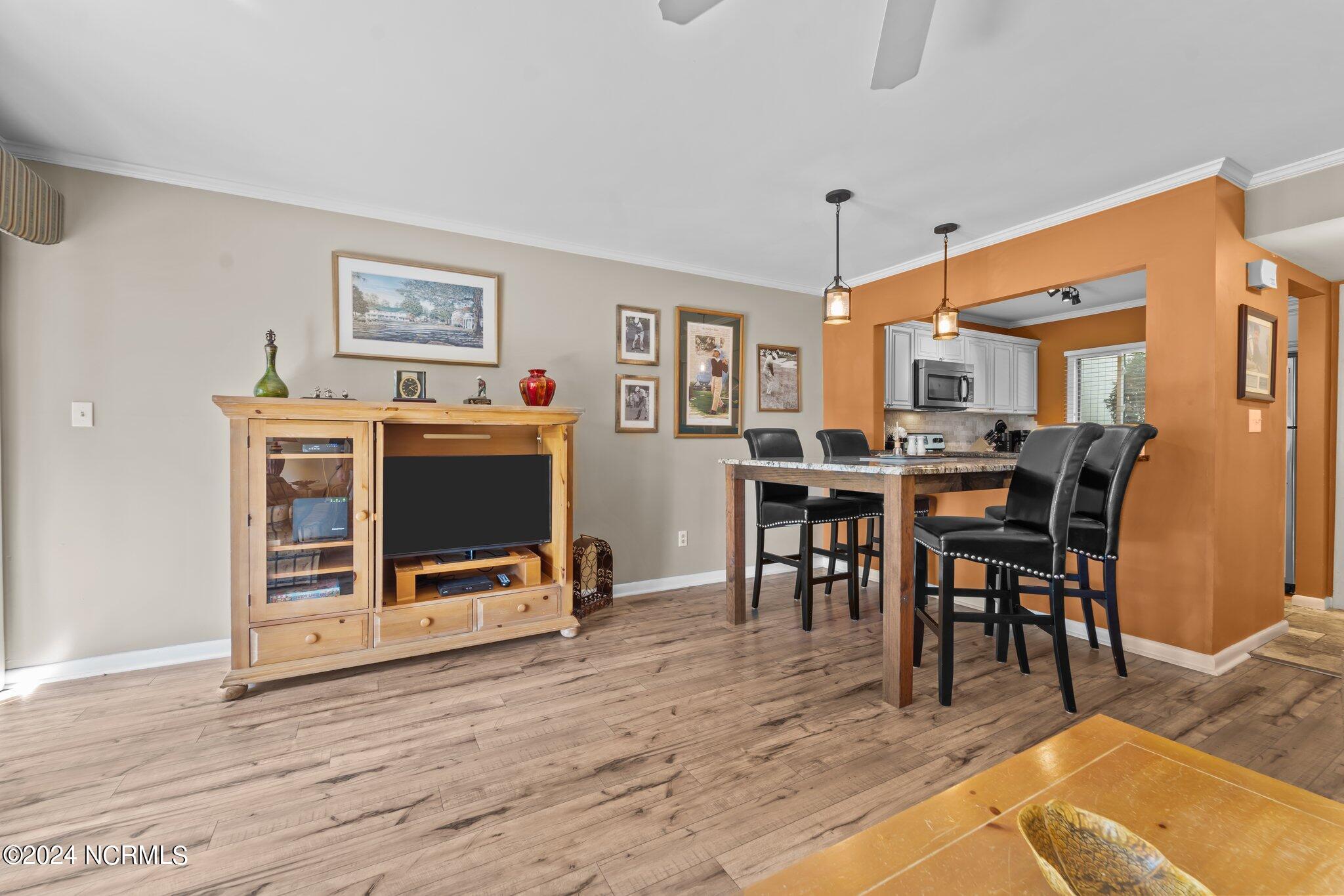 10 Pine Tree Road, Unit 131 Pinehurst, NC 28374 - Photo 27 of 45 Living Room