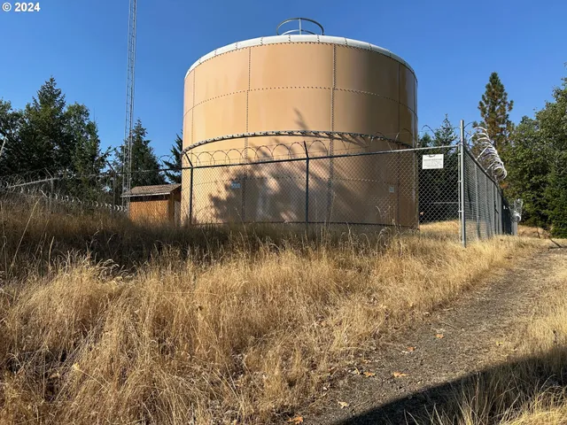 a view of outdoor space and lake