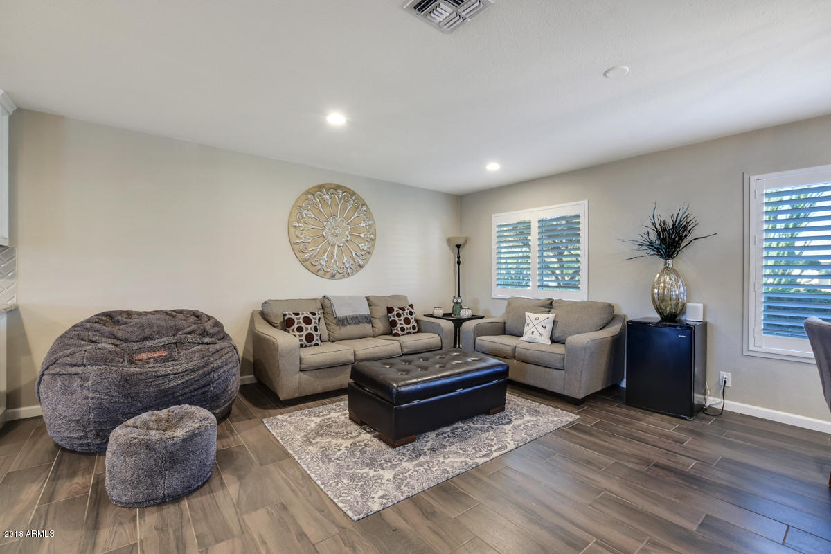 1517 West Lamar Road Phoenix, AZ 85015 - Photo 14 of 43 1517-West-Lamar-Road-19
