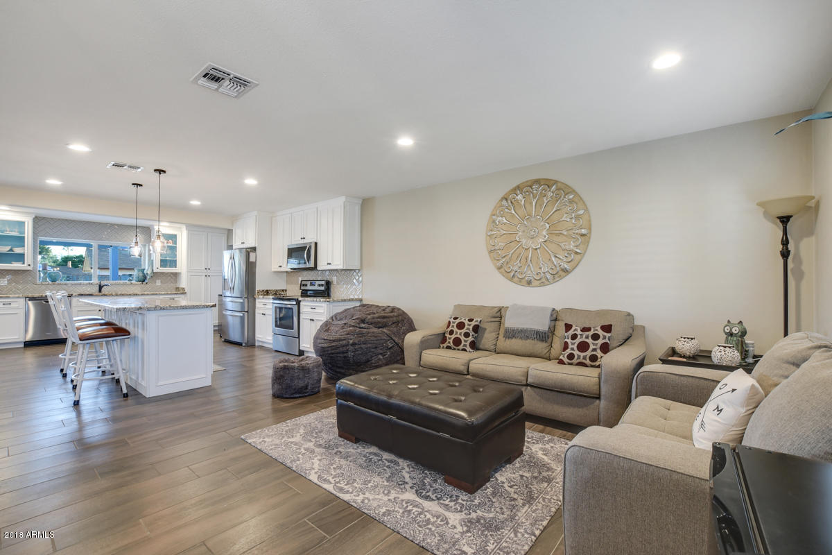 1517 West Lamar Road Phoenix, AZ 85015 - Photo 15 of 43 1517-West-Lamar-Road-20