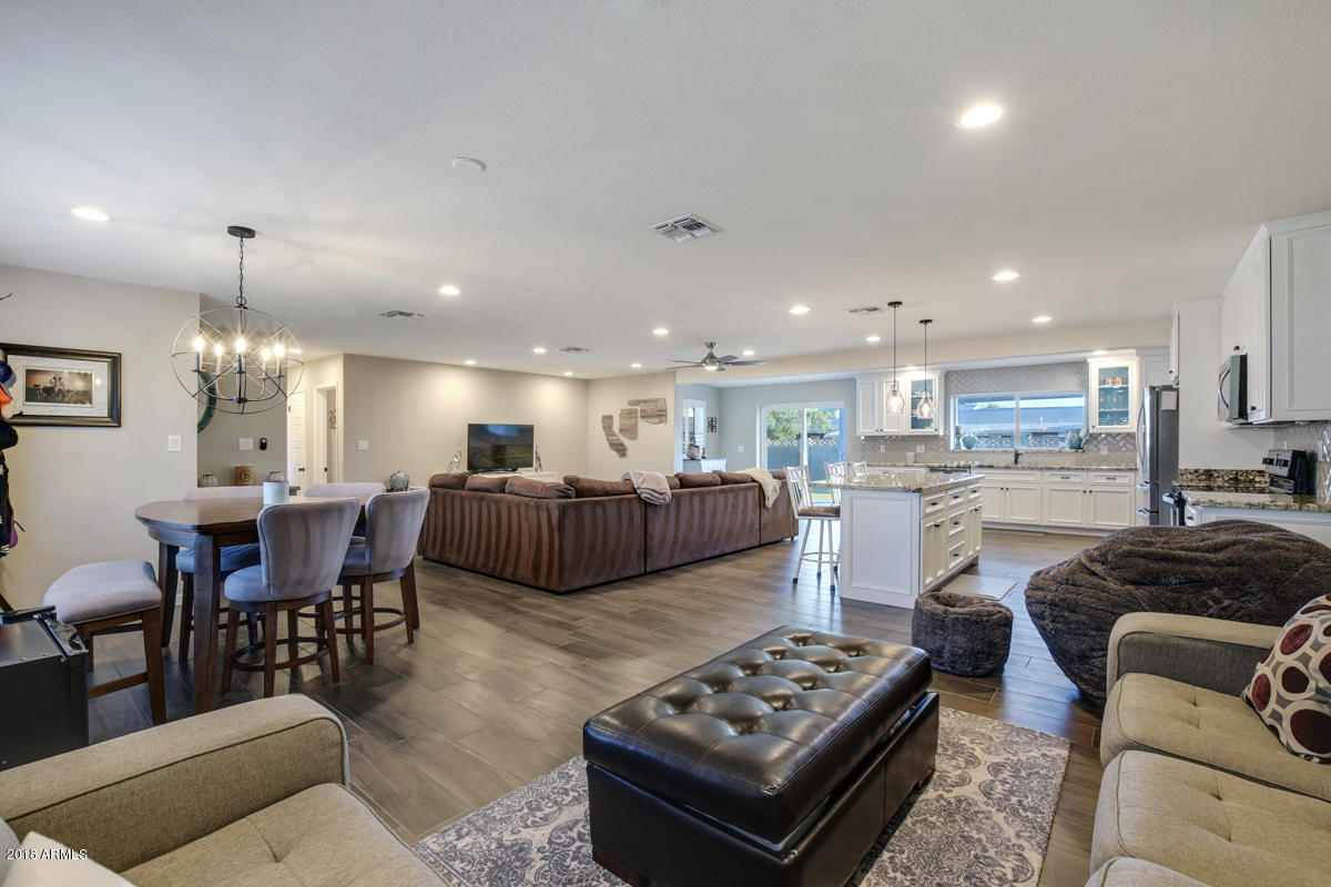 1517 West Lamar Road Phoenix, AZ 85015 - Photo 16 of 43 1517-West-Lamar-Road-21