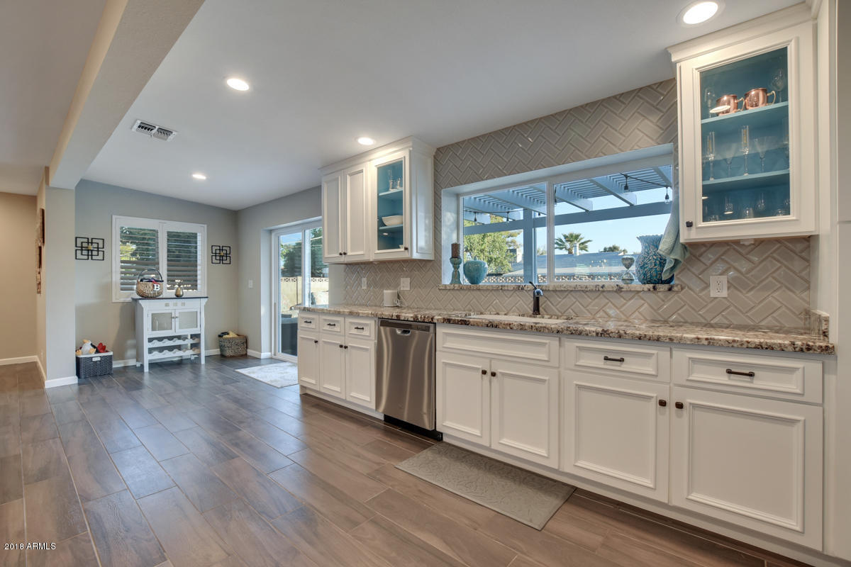 1517 West Lamar Road Phoenix, AZ 85015 - Photo 3 of 43 1517-West-Lamar-Road-27