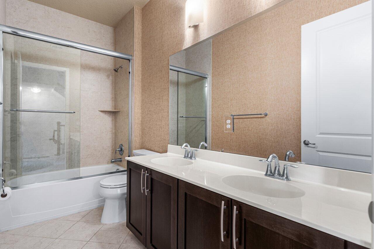 1511 Northwest 48th Lane Boca Raton, FL 33431 - Photo 15 of 45 Guest Bathroom