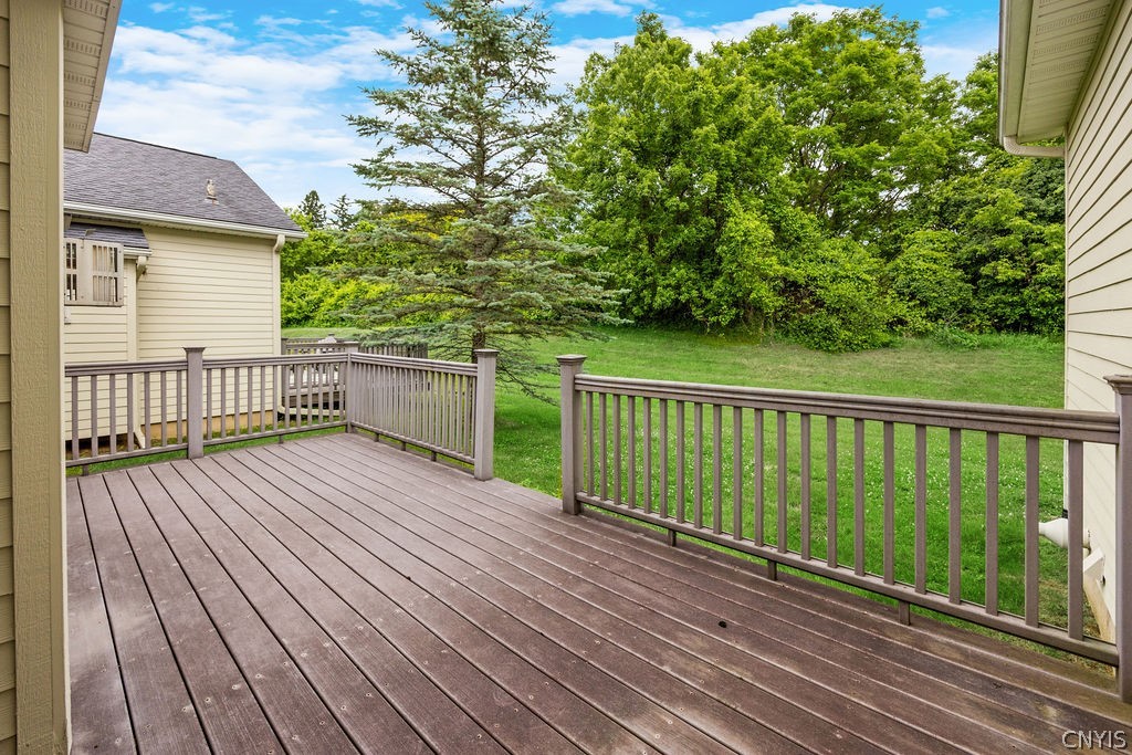 206 Falling Brook Path Manlius, NY 13066 - Photo 5 of 31