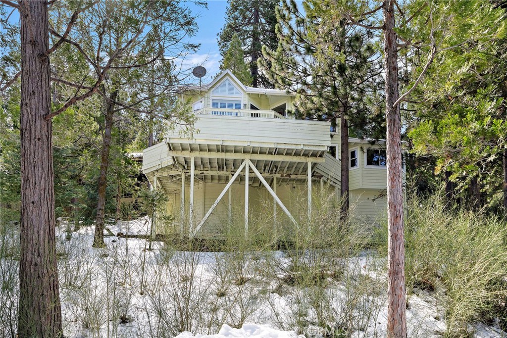 180 Grass Valley Road, Unit 20 Lake Arrowhead, CA 92352 - Photo 41 of 67