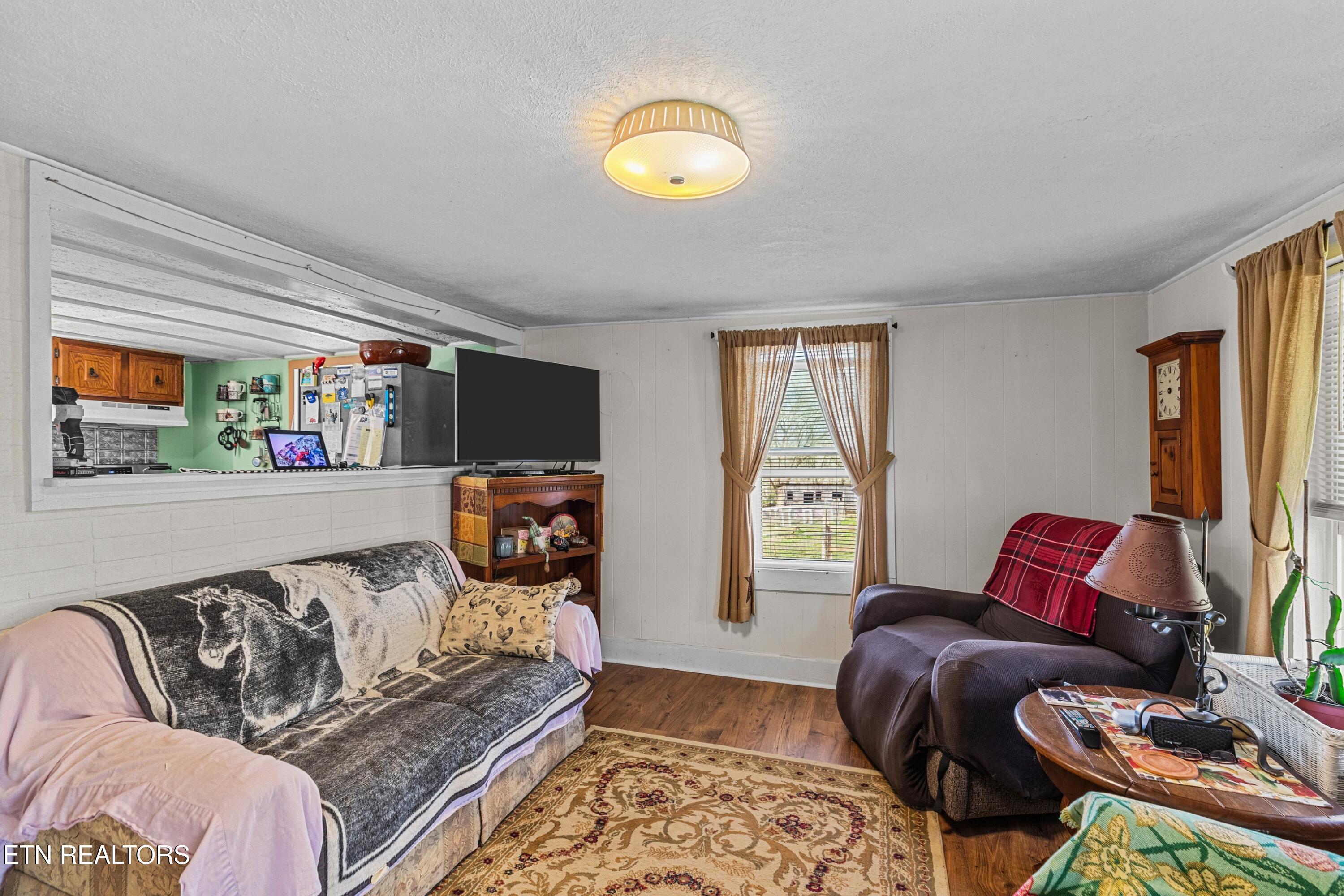 3621 Leadvale Road White Pine, TN 37890 - Photo 13 of 45 010-3621LeadvaleRoad-WhitePine-TN-37890-