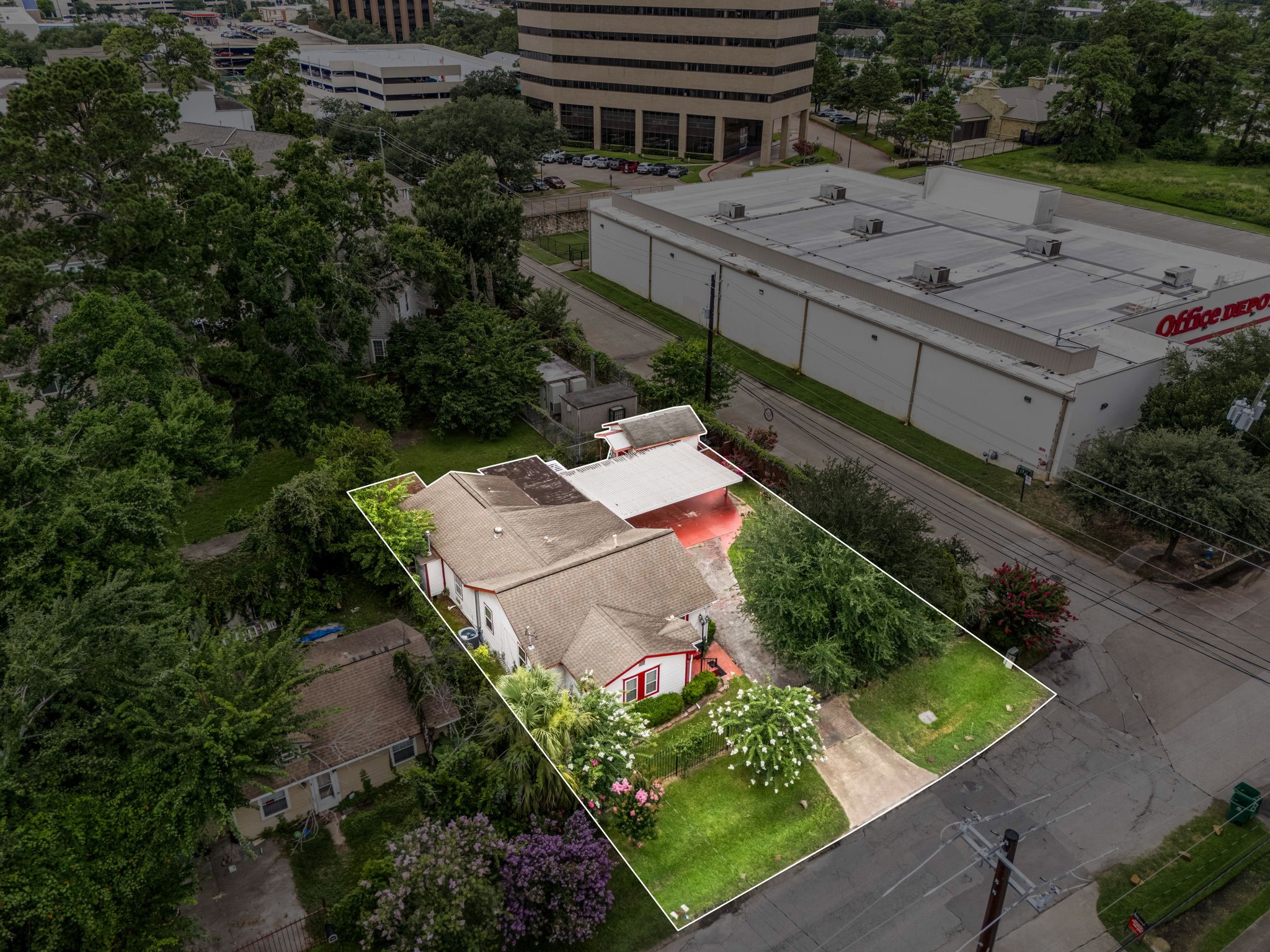 2609 Bevis Street Houston, TX 77008 - Photo 15 of 28 an aerial view of a house with a yard