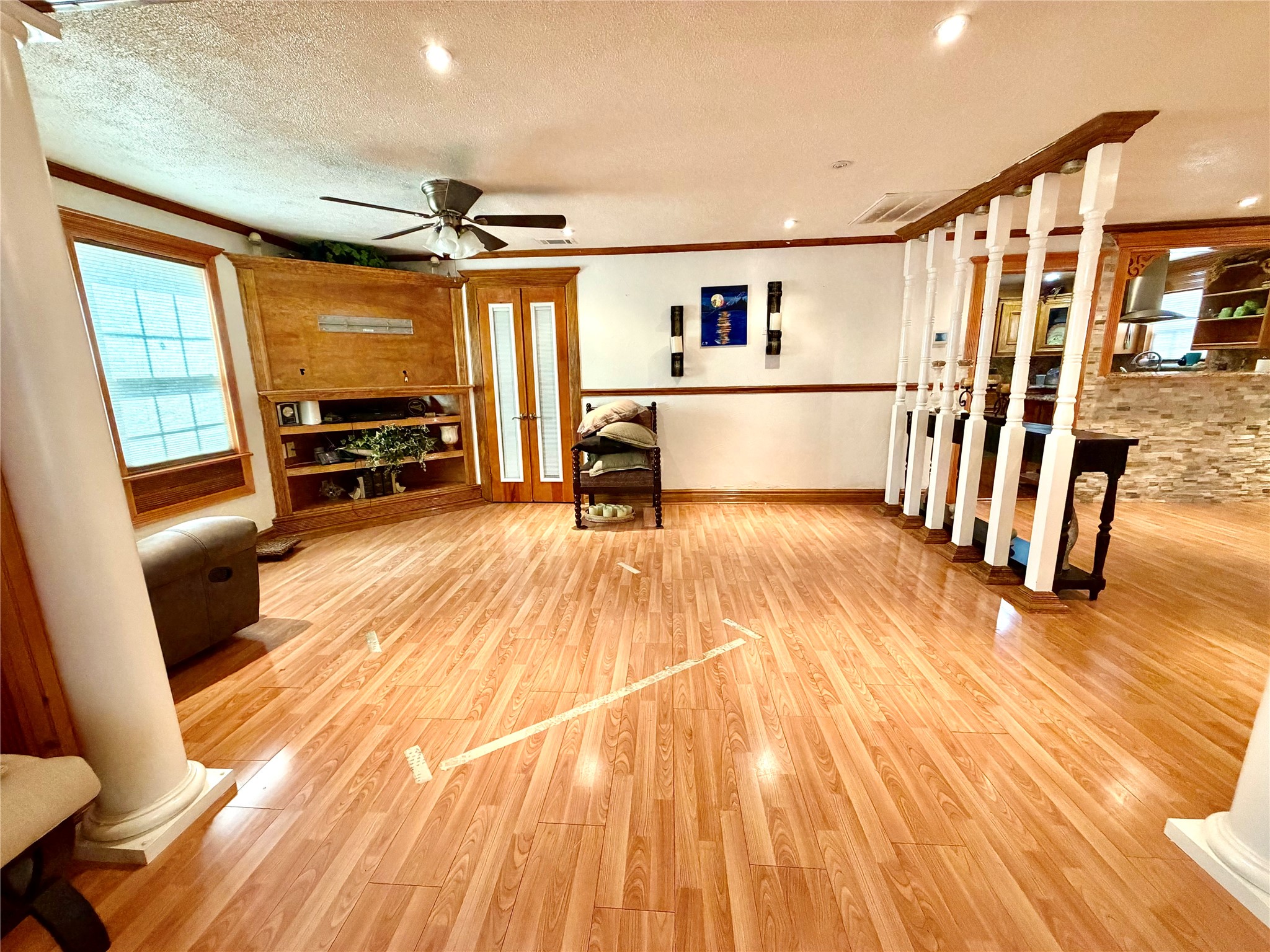 2609 Bevis Street Houston, TX 77008 - Photo 4 of 28 a very nice looking room with a large window and furniture