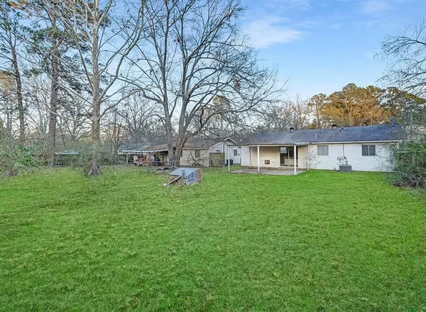 $110,000 | 224 Shellwood Drive, Wake Village, TX 75501