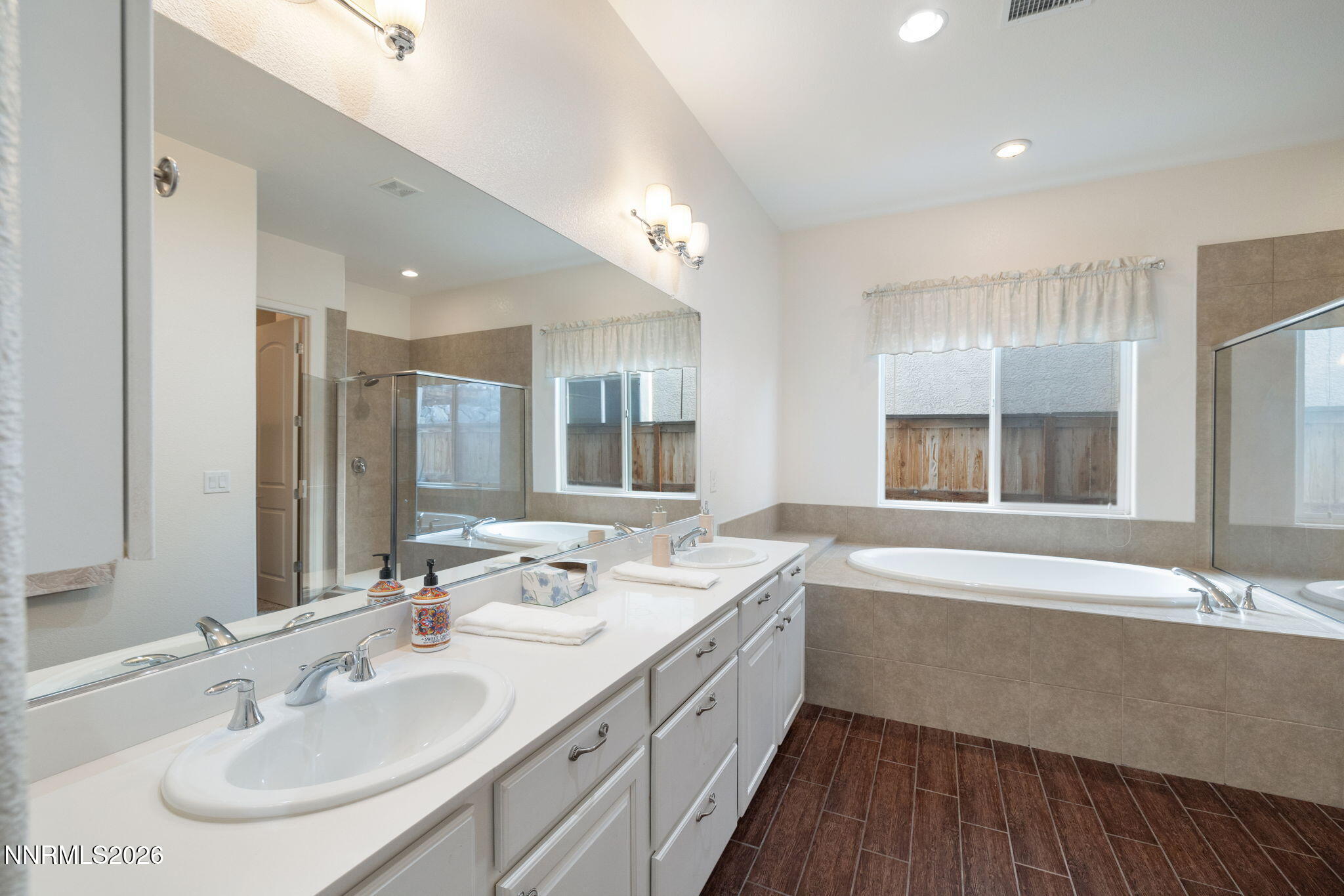 1641 Crescent Pointe Way Reno, NV 89523 - Photo 27 of 52 27-web-or-mls-IMG_8915