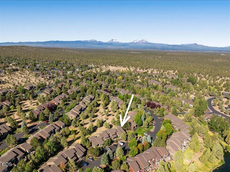 1395 Highland View Loop Redmond, OR 97756 - Photo 40 of 68
