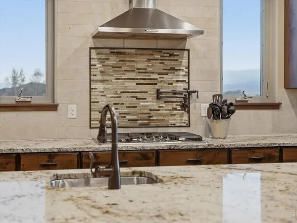 $1,599,000 | 39917 Hilltop Circle, Severance, CO 80610