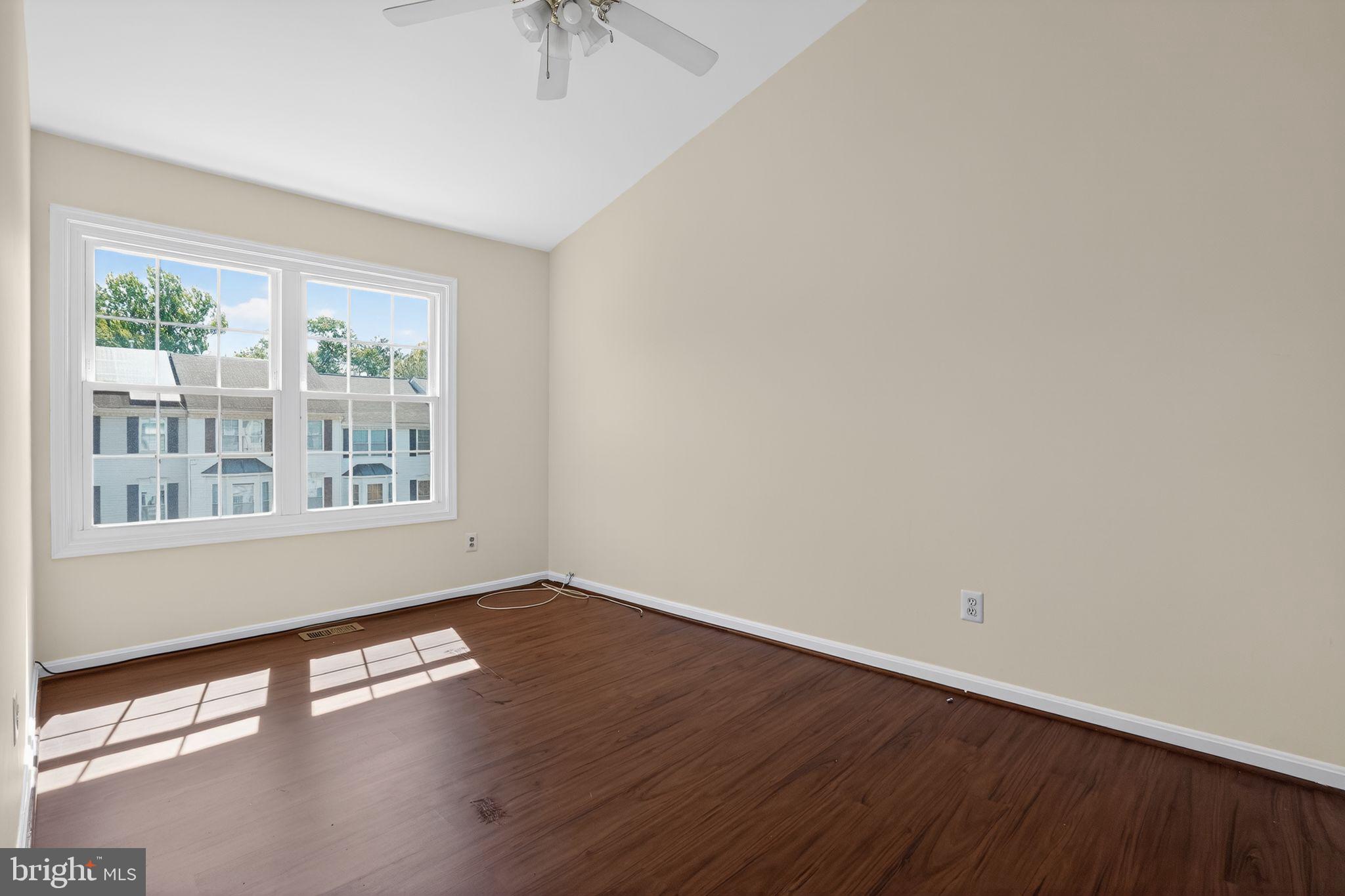 7706 Periwinkle Way Severn, MD 21144 - Photo 4 of 30