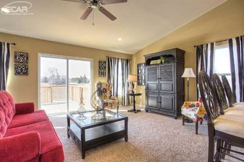 774 Ridgewood Drive Linden, MI 48451 - Photo 4 of 14 20449515-3.JPG
