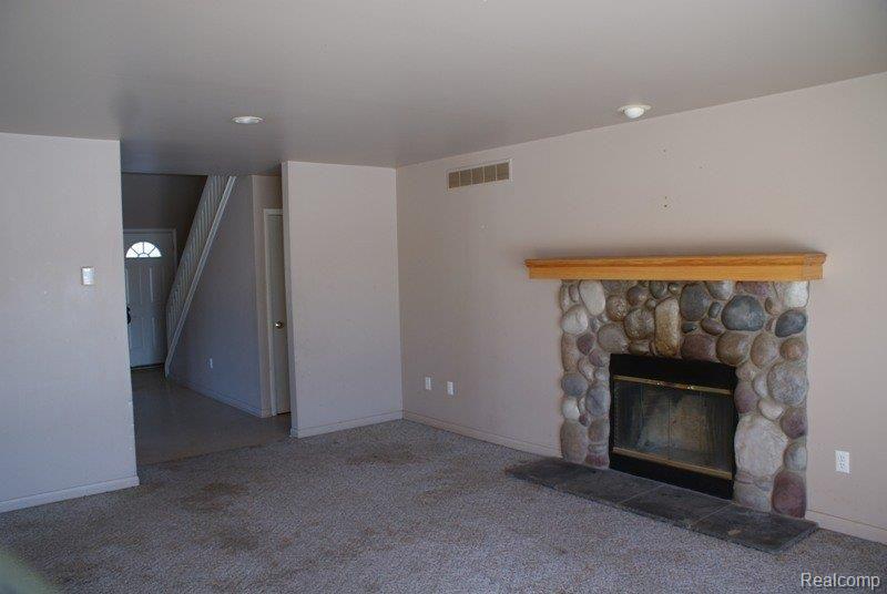 7202 Henderson Road Goodrich, MI 48438 - Photo 10 of 22 DSC06442.JPG